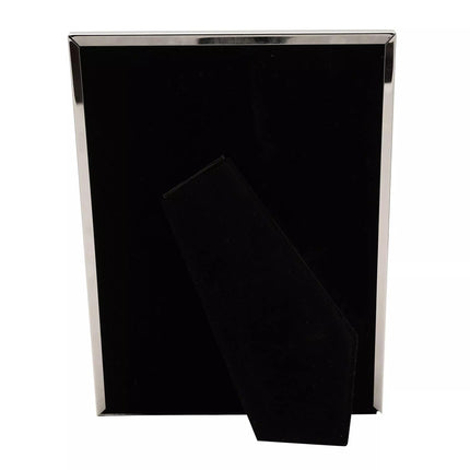 Widdop & Co. Silver Plated Photo Frame 5 x 7 Inch - Modern Metal Picture Frame - Freestanding Photo Display for Home, Office, Wedding & Family Photos